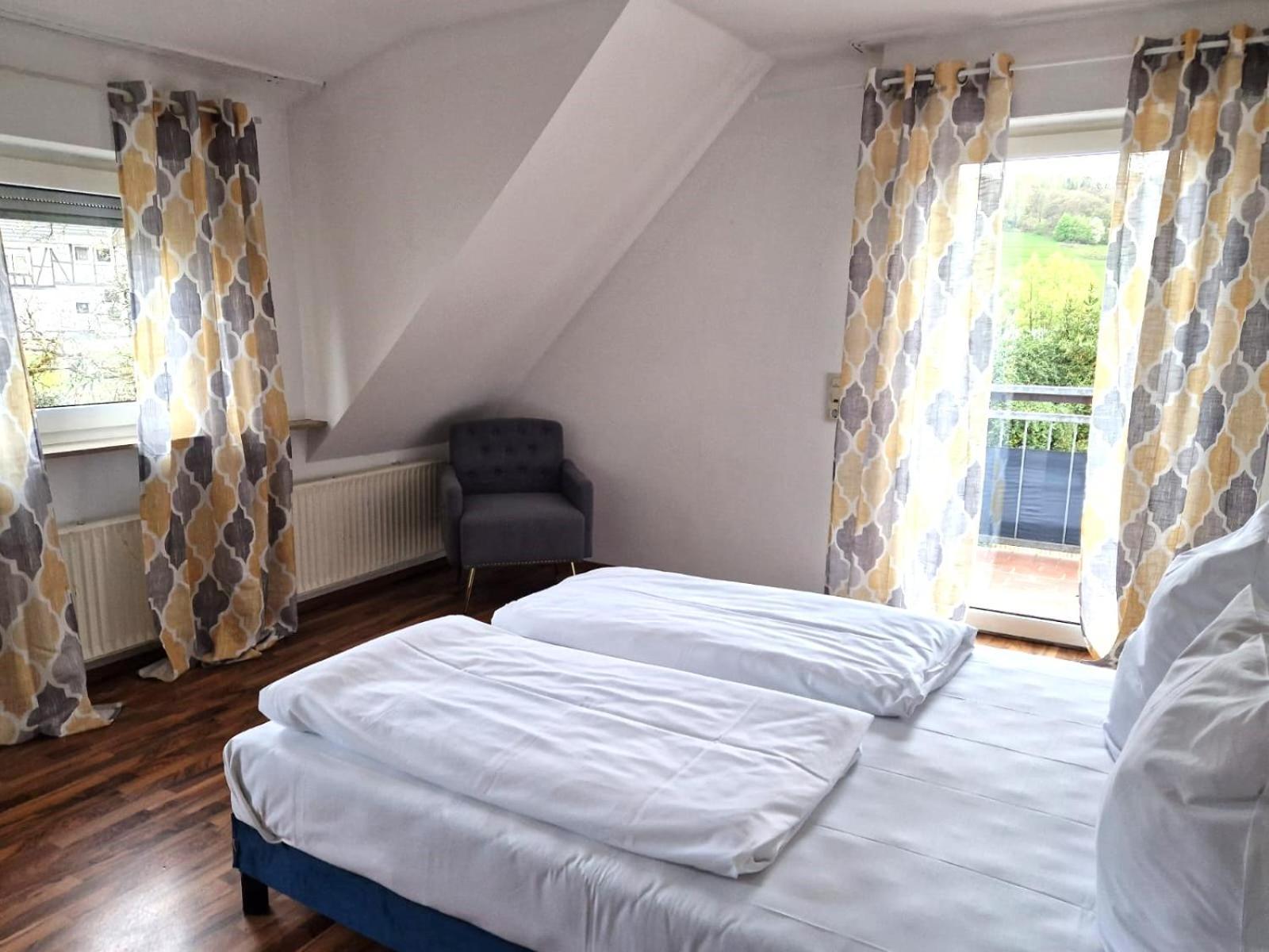 Hotel Engelskirchen Buitenkant foto
