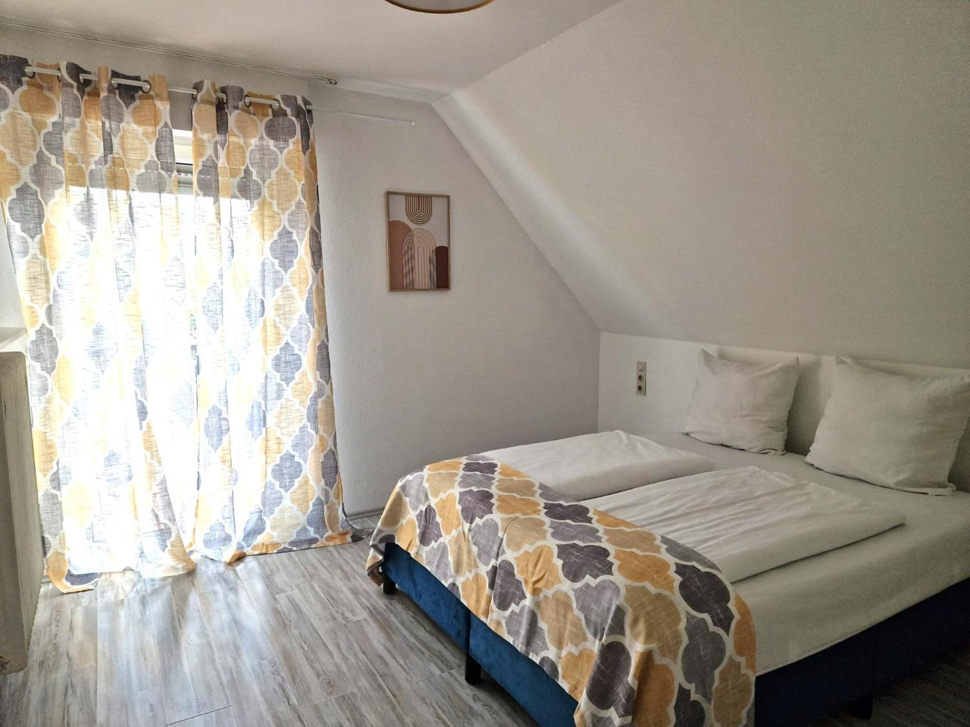 Hotel Engelskirchen Buitenkant foto